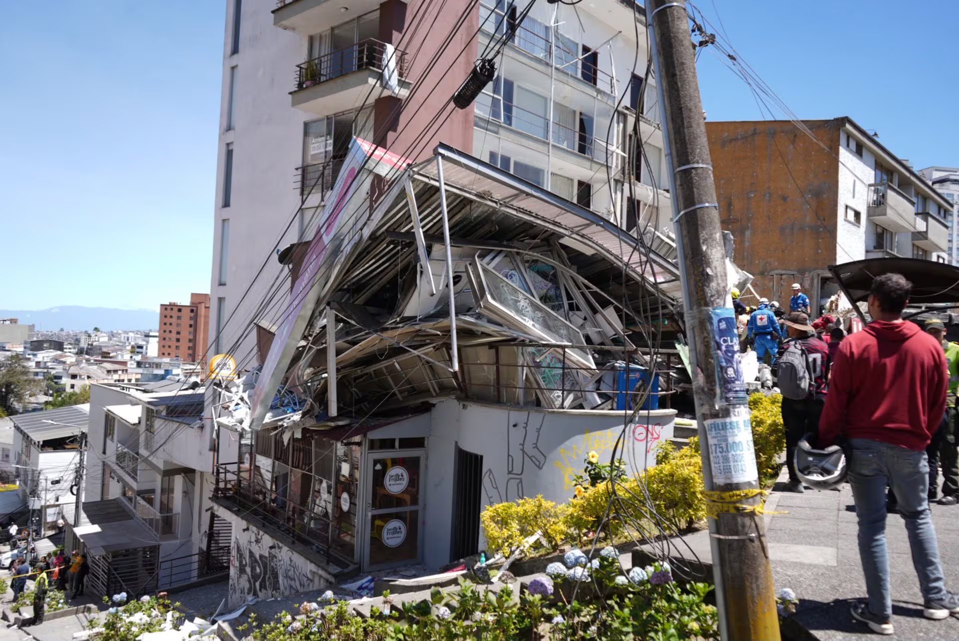 La emergencia en Manizales dejó 211 heridos, seis fallecidos y cerca de 8.000 damnificados, según el balance oficial - crédito Santiago Álvarez/colprensa/dpa
SOCIEDAD INTERNACIONAL
Santiago Álvarez/colprensa/dpa
