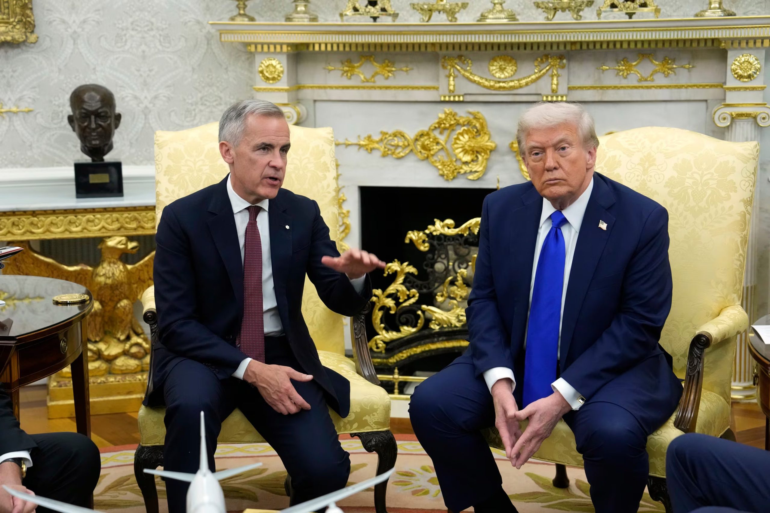 Canadá informó que no responderá a cada publicación de Trump y priorizará la aplicación de aranceles equivalentes desde el 8 de septiembre. (Adrian Wyld/The Canadian Press vía AP, Archivo)