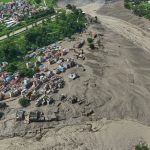 Tragedia en Nepal: 95 muertos y 384 desaparecidos por inundación en frontera con China