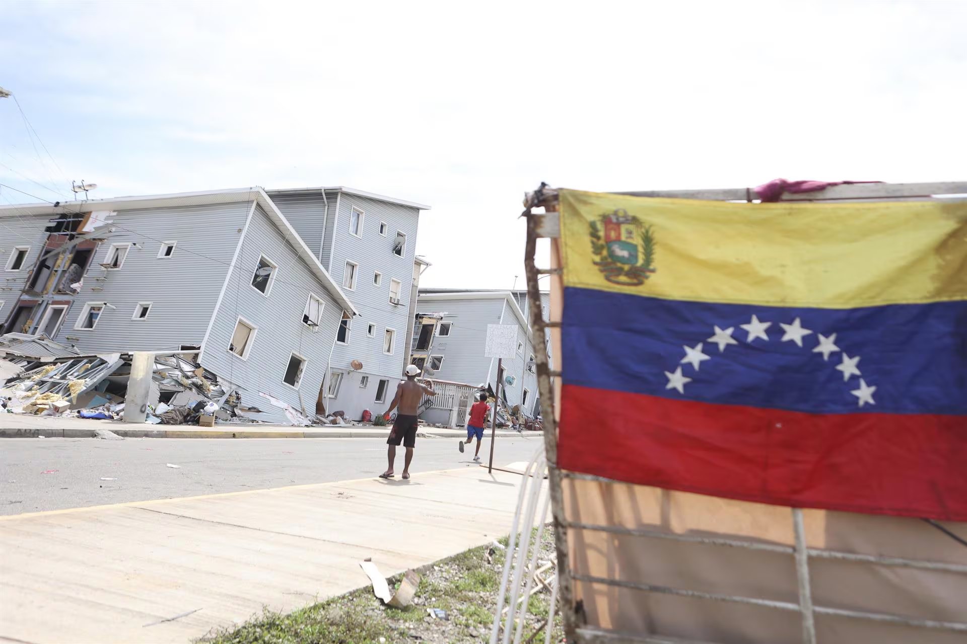 El Colegio de Ingenieros de Venezuela pidió actualizar las normas sismorresistentes y revisar la planificación urbana tras el doble terremoto.
