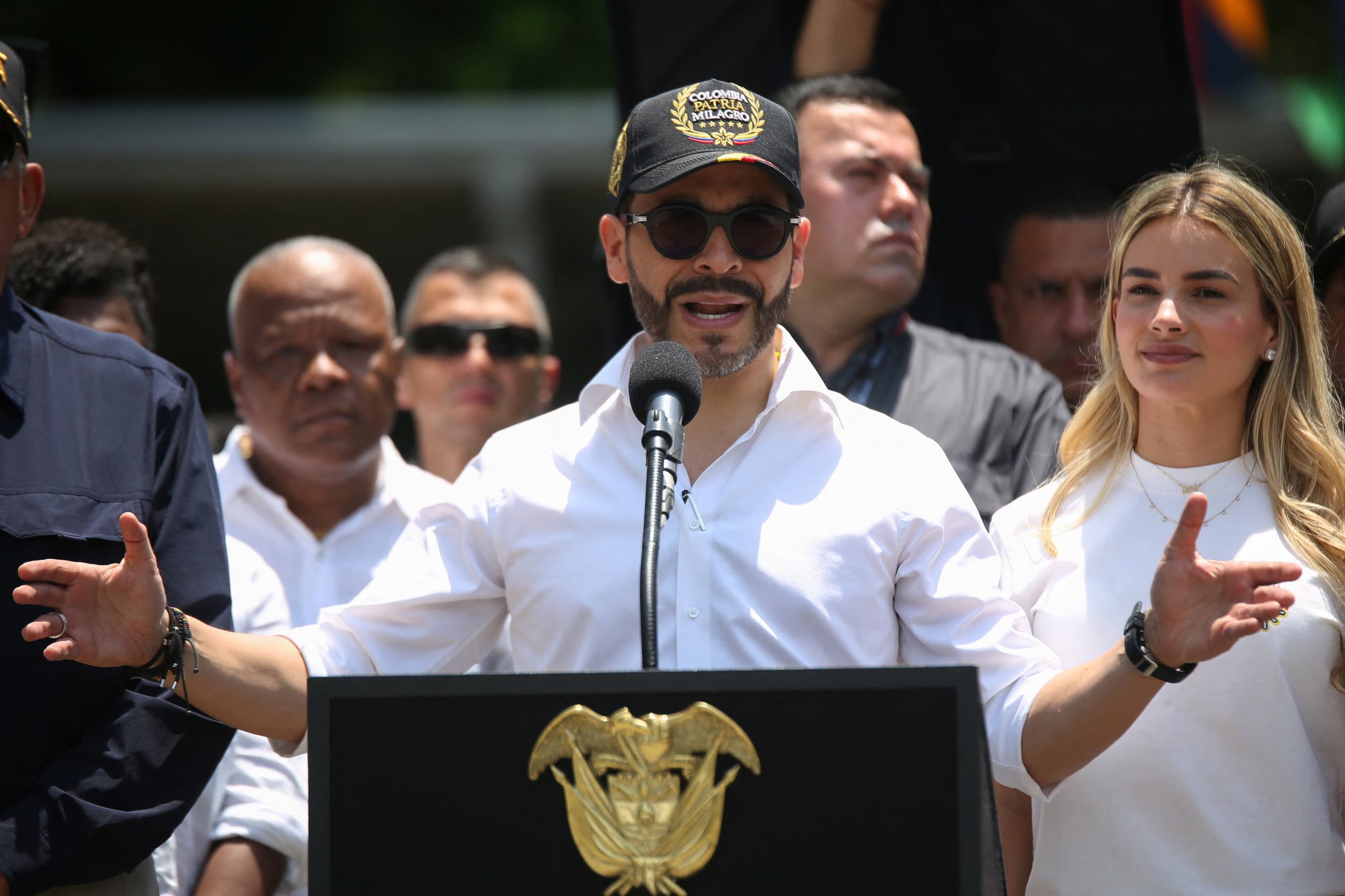 El presidente Abelardo de la Espriella anunció que habrá subsidios de arrendamiento para los hogares afectados por el terremoto - crédito Juan David Duque/Reuters