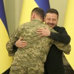 Zelenski confirma bombardeos ucranianos a refinería y base Engels