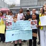 Pescadores atacados por patrullas estadounidenses y familiares de desaparecidos claman justicia ante una Asamblea que les cerró las puertas