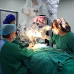 Intervenciones que mejoran la calidad de vida: Gobierno de Daniel Noboa impulsa en Cuenca cirugías de implantes cocleares que pueden costar hasta USD 45 mil por oído