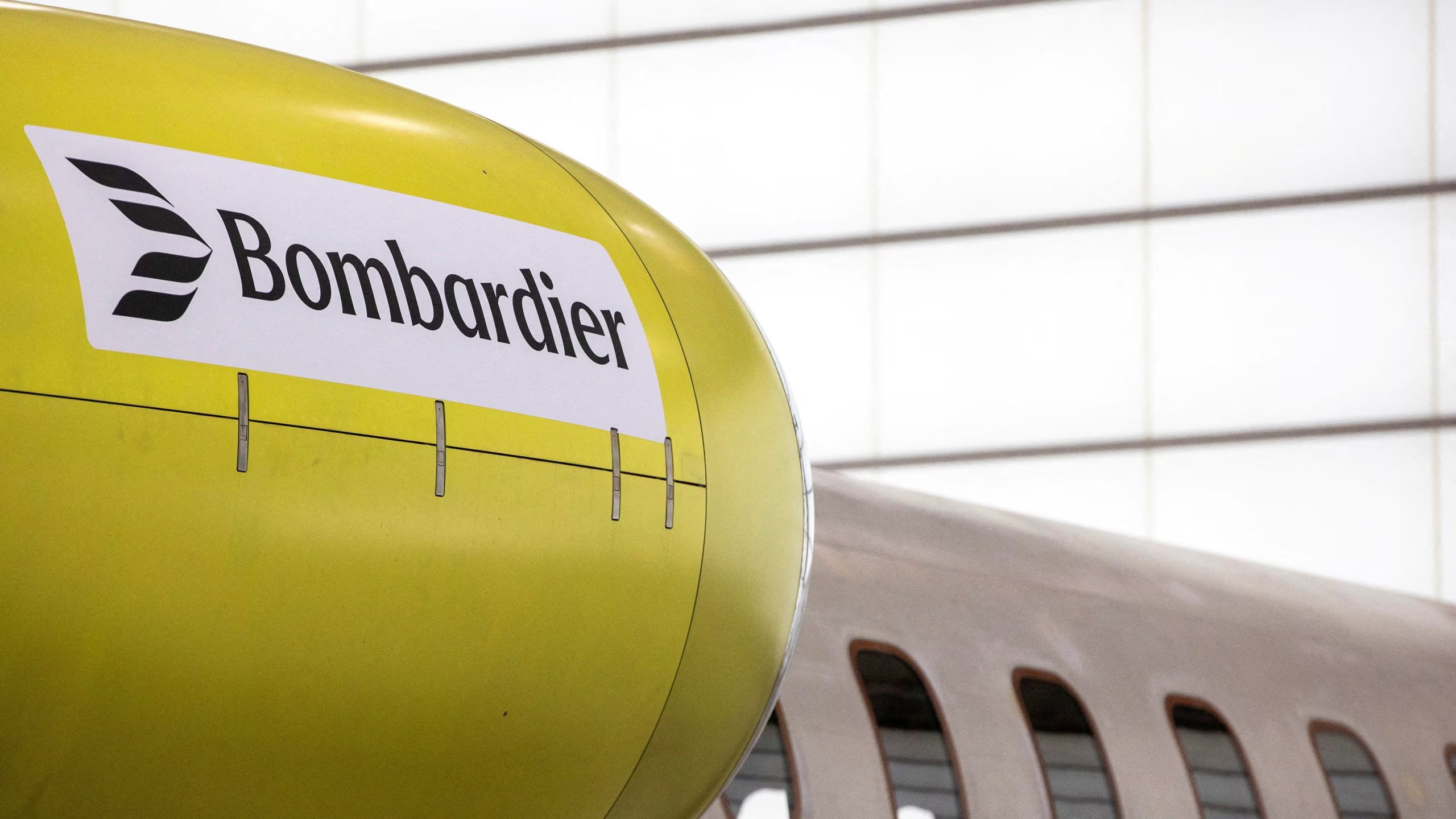 Trump analiza bloquear la venta de aviones del fabricante canadiense Bombardier en Estados Unidos (REUTERS)