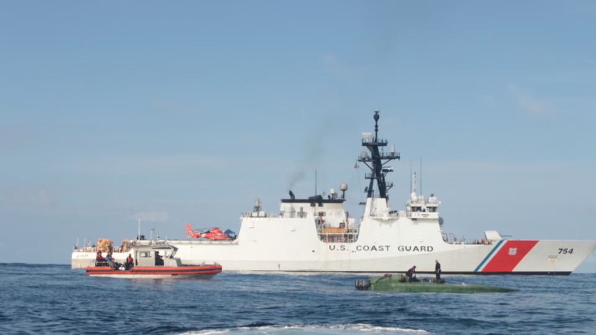 Los agentes incautaron más de 6.827 kilogramos de droga al sur de Panamá durante el procedimiento con mayor volumen del período. (US Coast Guard/ ARCHIVO)