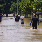 Cuatro ríos desbordados en Guayas y Manabí debido a fuertes lluvias