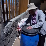 Rotura de tubería deja sin agua a quince sectores de Calderón, en Quito
