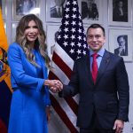Daniel Noboa se reúne con Kristi Noem en EE. UU. para fortalecer la seguridad de Ecuador