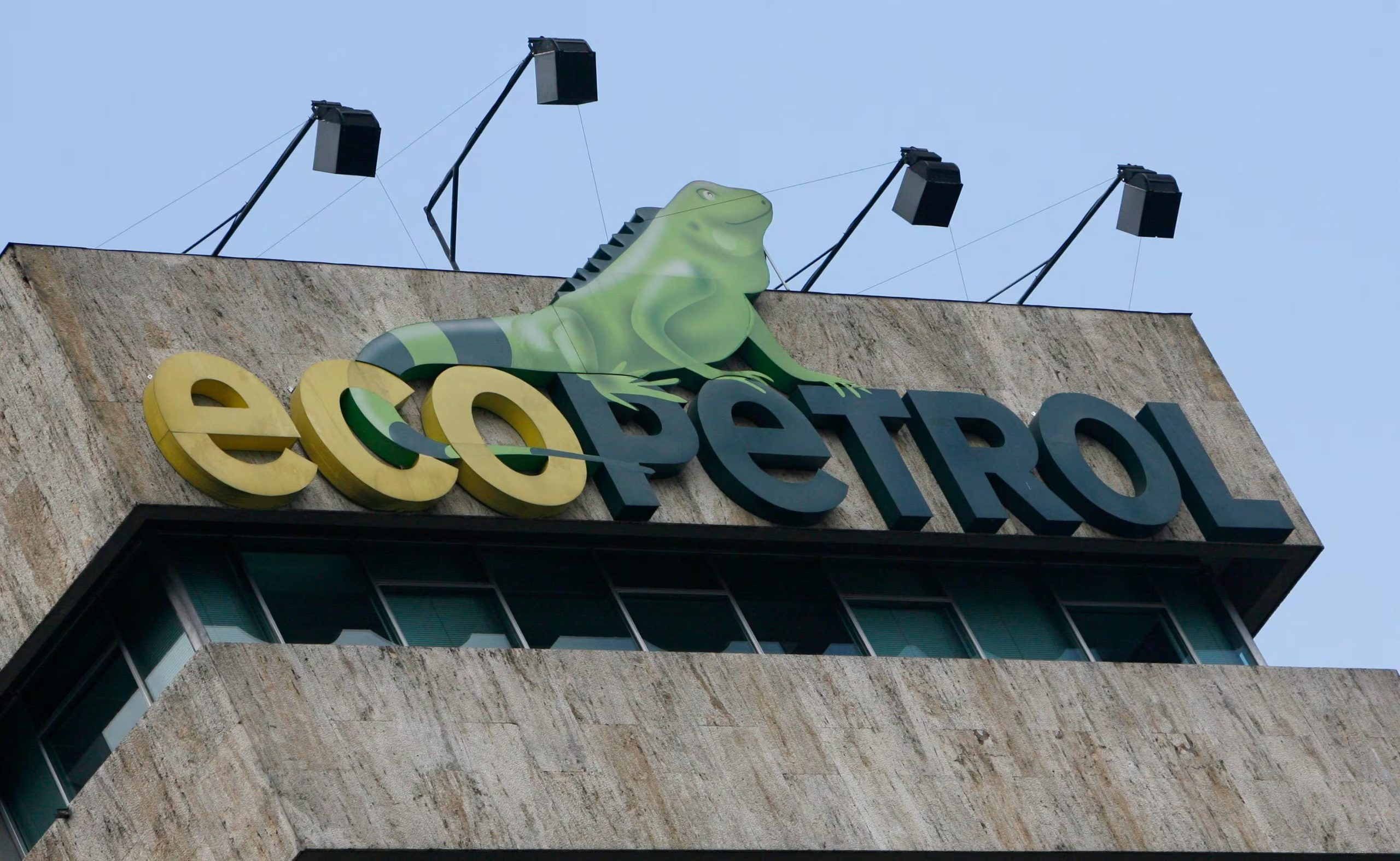 El Grupo Ecopetrol es mencionado en la denuncia presentada contra Manel Grau por los supuestos negocios, inversiones y contratos que habría ofrecido a los empresarios. - crédito EFE/Guillermo Legaria /Archivo
