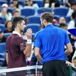 LO ELIMINARON: Medvedev recibió sanción por darle un pelotazo a un aficionado
