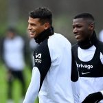 Moisés Caicedo y su referente en Chelsea: «Aprendes de los anteriores, como Thiago Silva. Fue un ejemplo para nosotros, ser uno de los capitanes es un placer para mí y un sentimiento especial para mi familia»