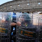 Protestas en Italia: manifestantes irrumpen en el Coliseo de Roma