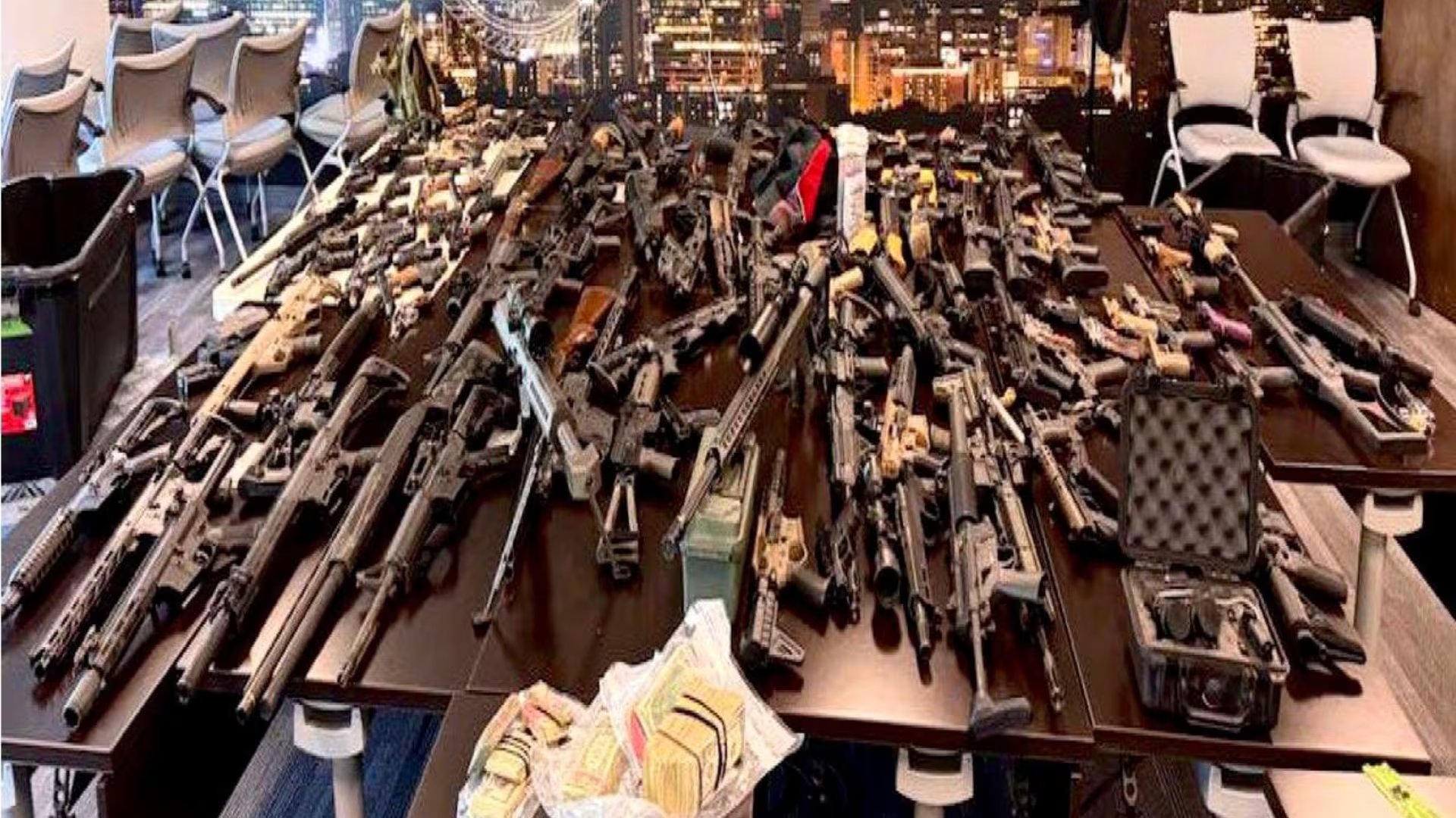 Los jóvenes revelaron ser traficantes de armas para cárteles. (Imagen ilustrativa) Crédito: @USAmbMex