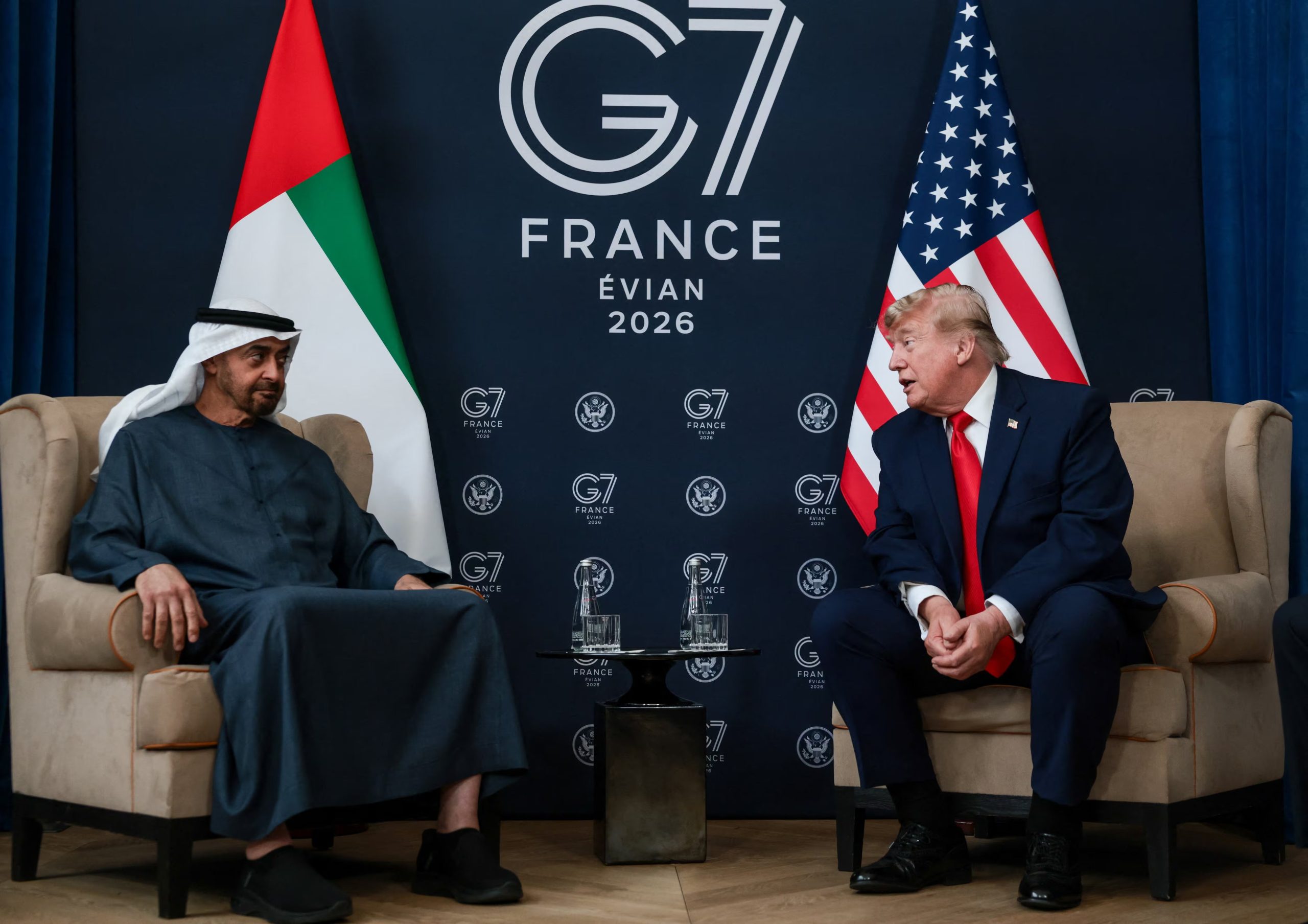  Donald Trump y Mohamed bin Zayed Al Nahyan en Evian-les-Bains, (Francia)