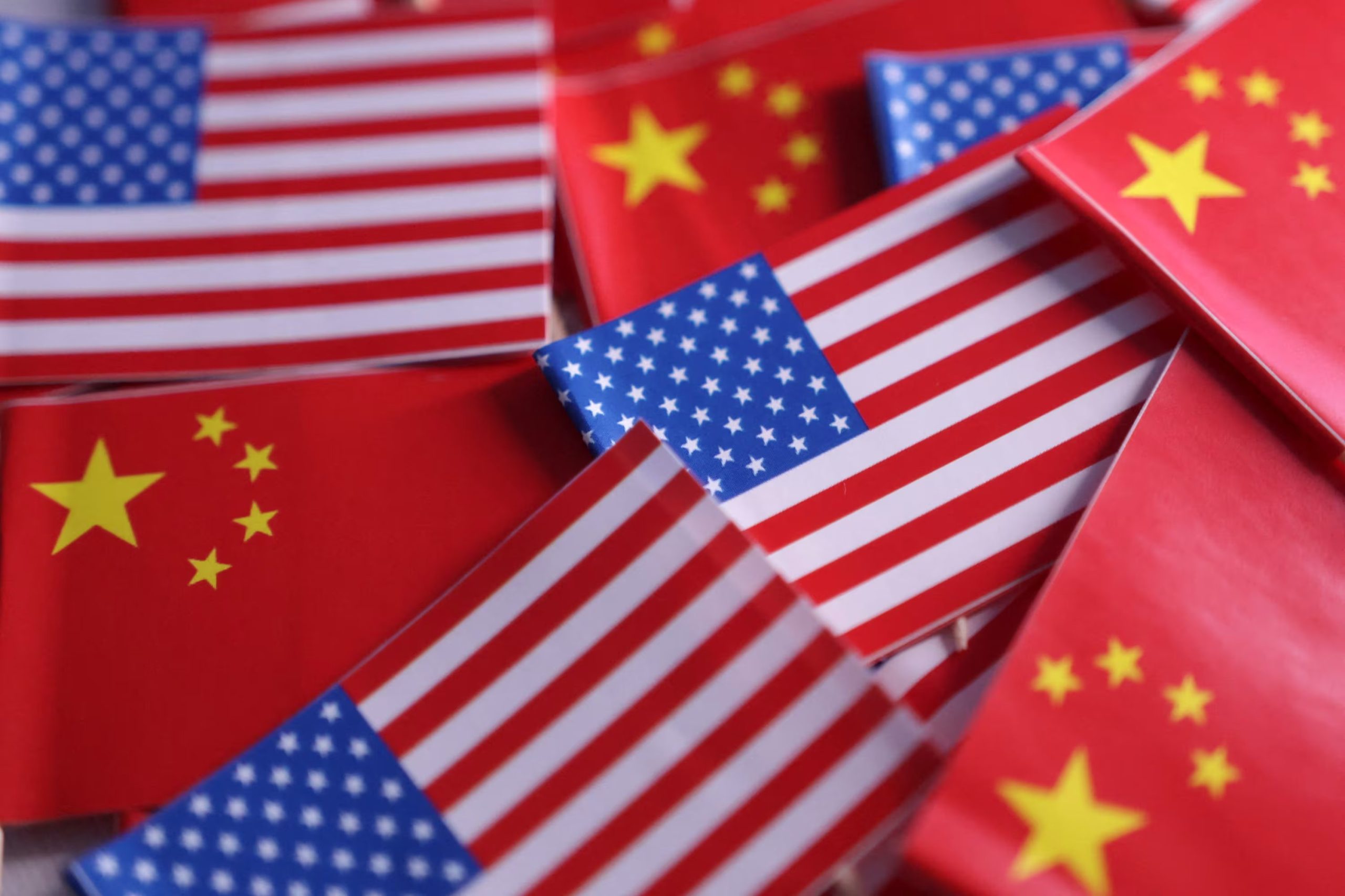 China y EEUU. REUTERS/Dado Ruvic/Illustration