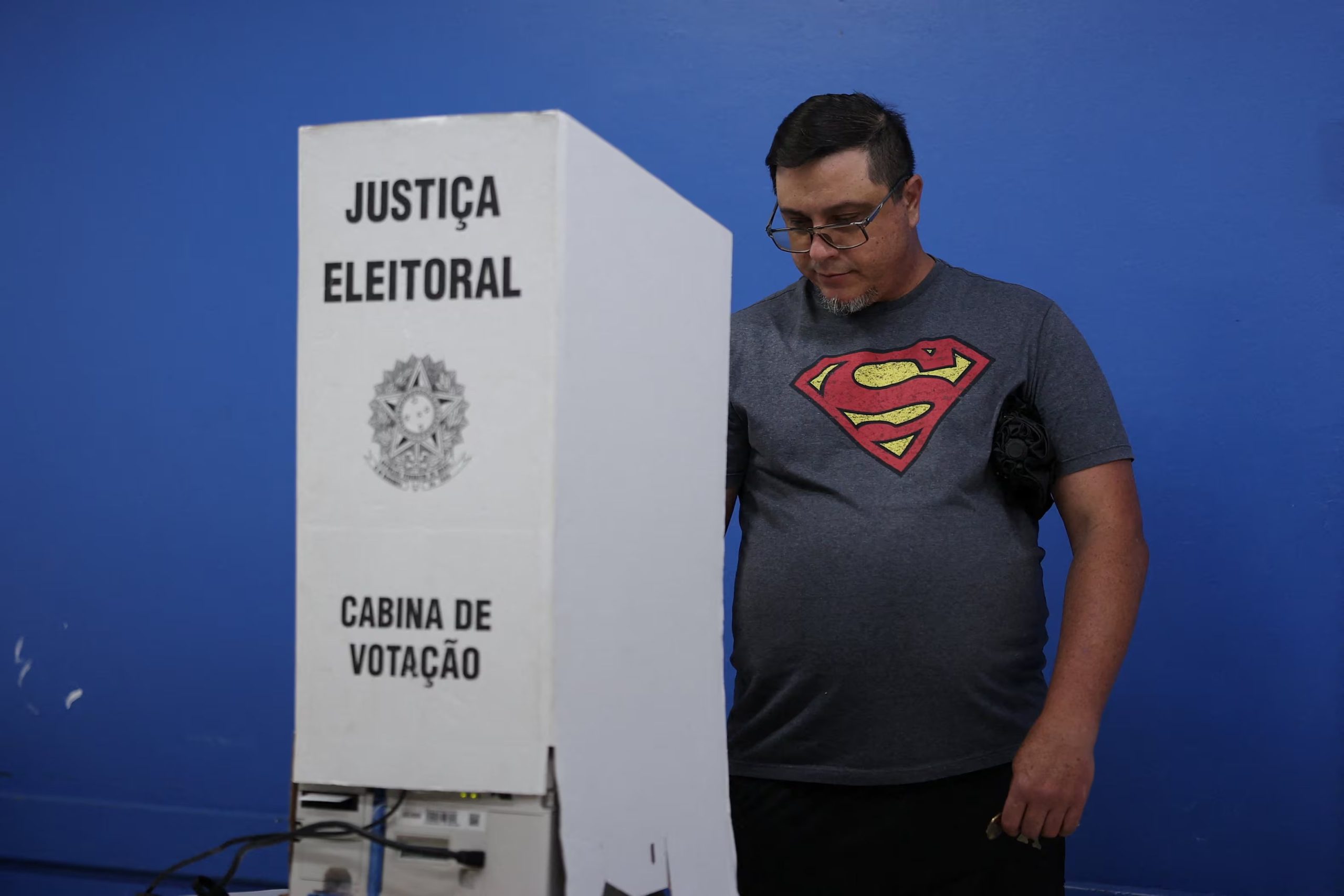 El 25 de octubre de 2026 en Brasil se adelantan las elecciones presidenciales de segunda vuelta entre Lula da Silva y Flávio Bolsonaro - crédito Amanda Perobelli/Reuters