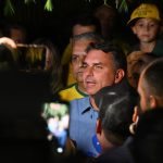 Flávio Bolsonaro corrige carta: de ‘presidente electo’ a ‘líder de Brasil’
