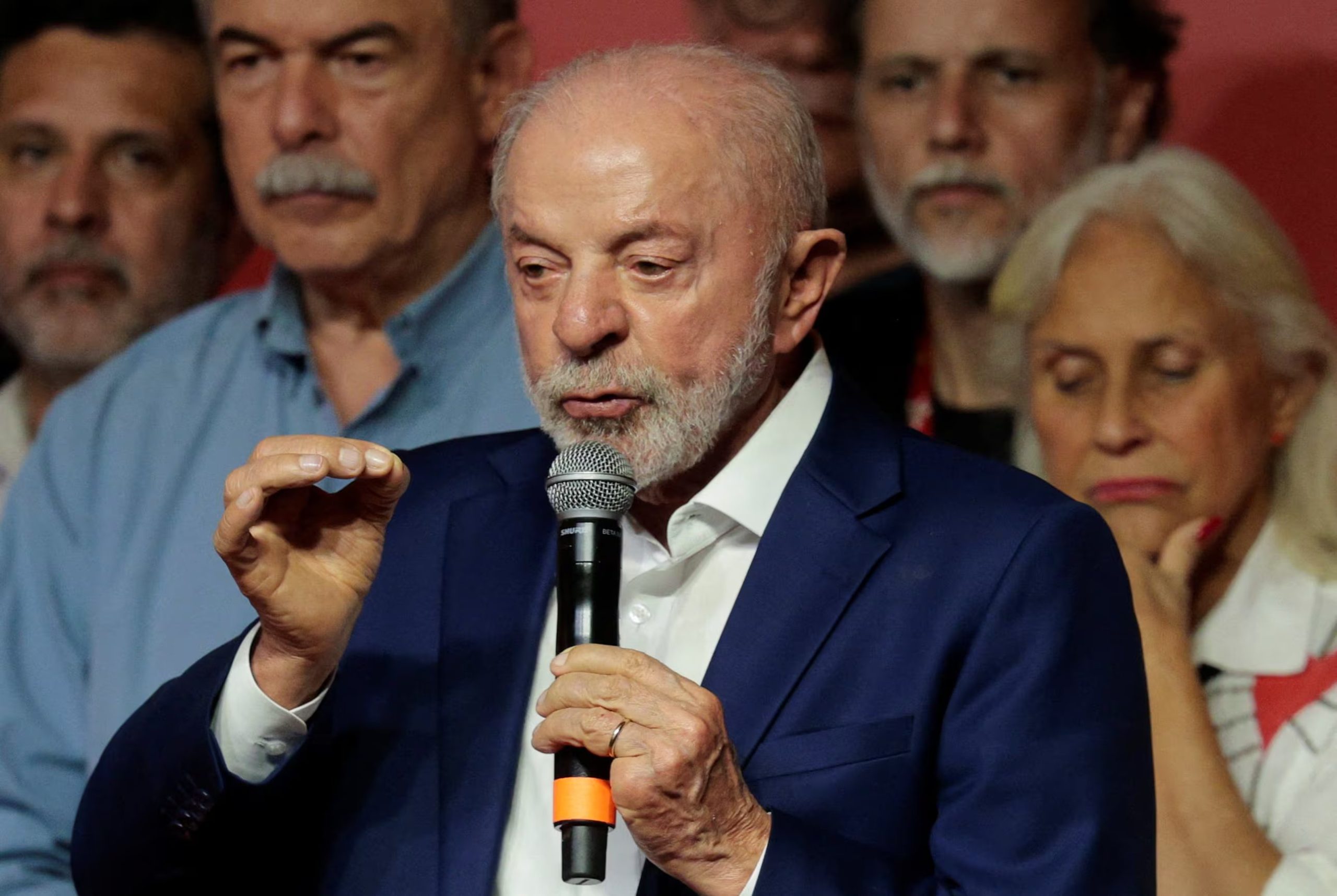 A Lula no le alcanzó y terminó derrotado por Flavio Bolsonaro, pero buscará revertir el resultado en el balotaje 
