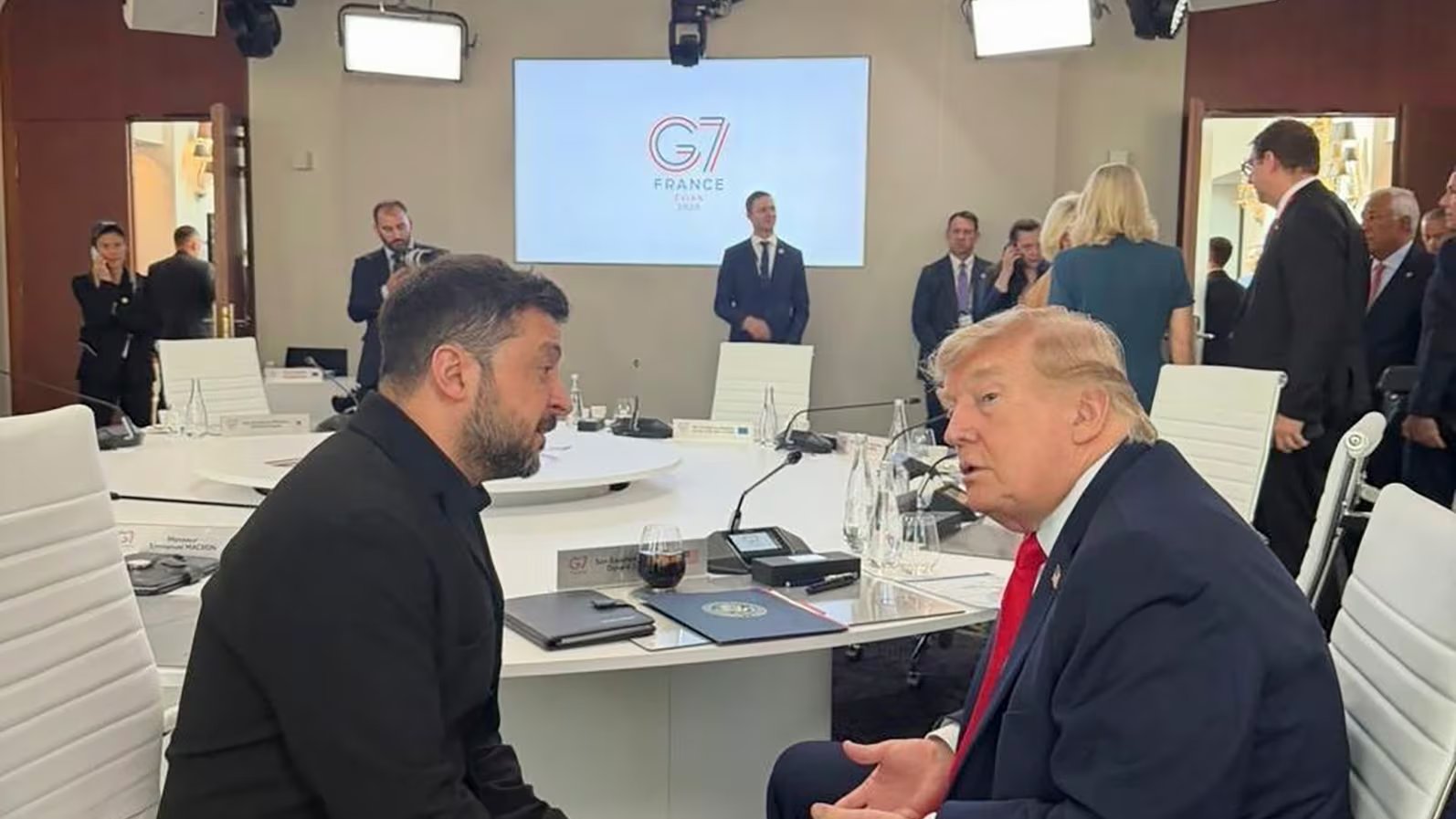 Trump volvió a criticar a Zelensky por la guerra en Ucrania (EFE/EPA/PRESIDENTIAL PRESS)
