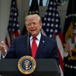 Trump tilda de ‘vergüenza’ ataques ucranianos a refinerías rusas y critica a Zelensky