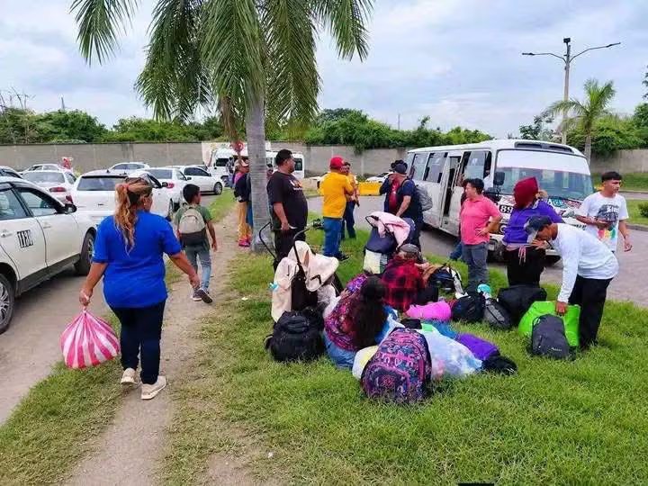 El gobierno estadounidense advierte que viajar en caravana no garantiza la llegada a la frontera sur ni el ingreso al país.