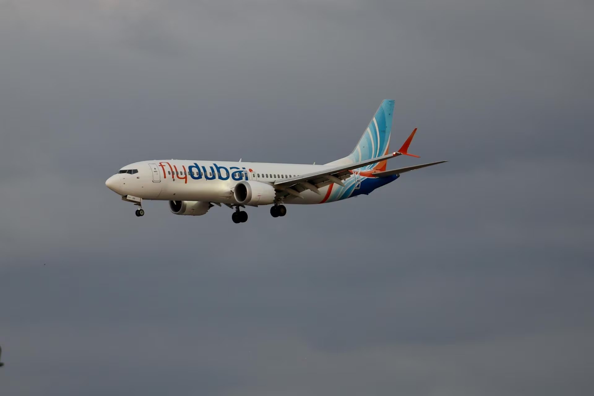 Trump afirmó el jueves que los primeros indicios apuntan a una posible conexión entre Teherán y el copiloto de FlyDubai acusado de apuñalar al capitán de un avión e intentar estrellar el vuelo con destino a Israel el miércoles (EP)