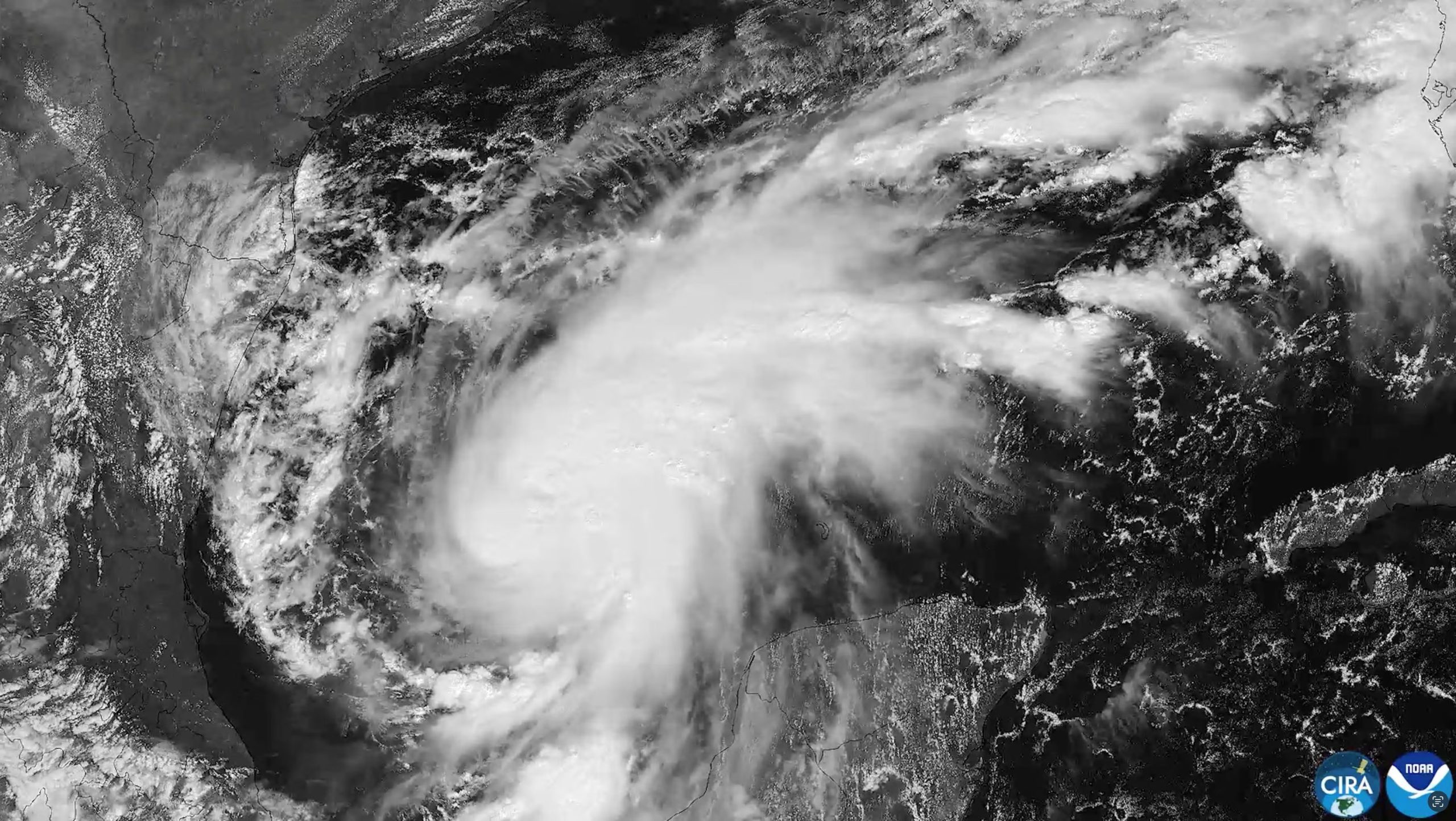 Florida declaró el estado de emergencia en 25 condados ante la amenaza del huracán Isaias en el golfo de México. (CSU/CIRA y NOAA/Handout vía REUTERS)