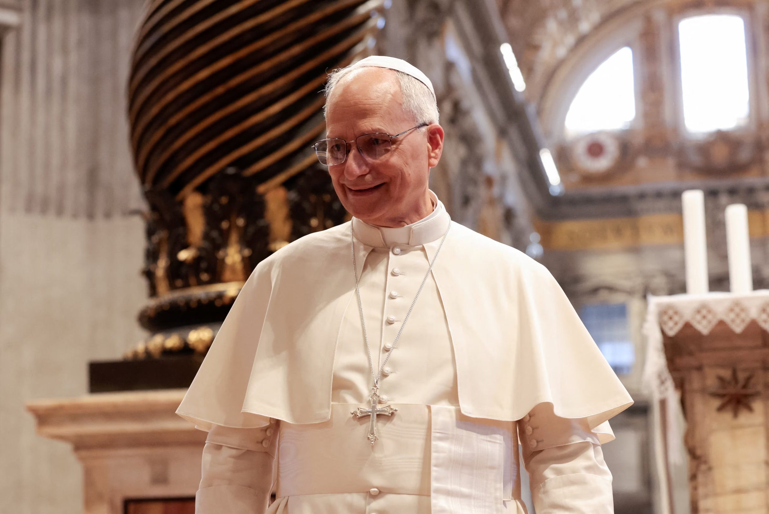 El Papa León XIV asiste a una misa (REUTERS/Remo Casilli)