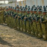 El Salvador negocia con bandas haitianas para liberar a 4 militares