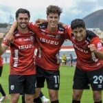 METEN PRESIÓN AL CUADRANGULAR: Leones FC goleó a Libertad en el Olímpico de Ibarra