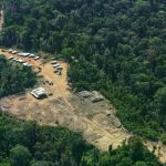 Saamaka identifican tala y minería ilegal en Surinam; crece alerta