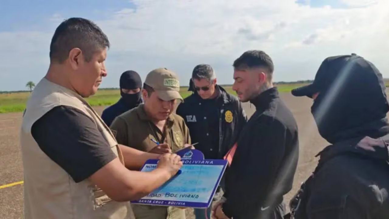 La coordinación entre las autoridades bolivianas y organismos internacionales permitió detener a Sebastián Marset, que permaneció prófugo durante varios meses en la región (Policía de Bolivia/EFE)