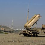Coalición saudí intercepta misil hutí sobre Riad y dos drones