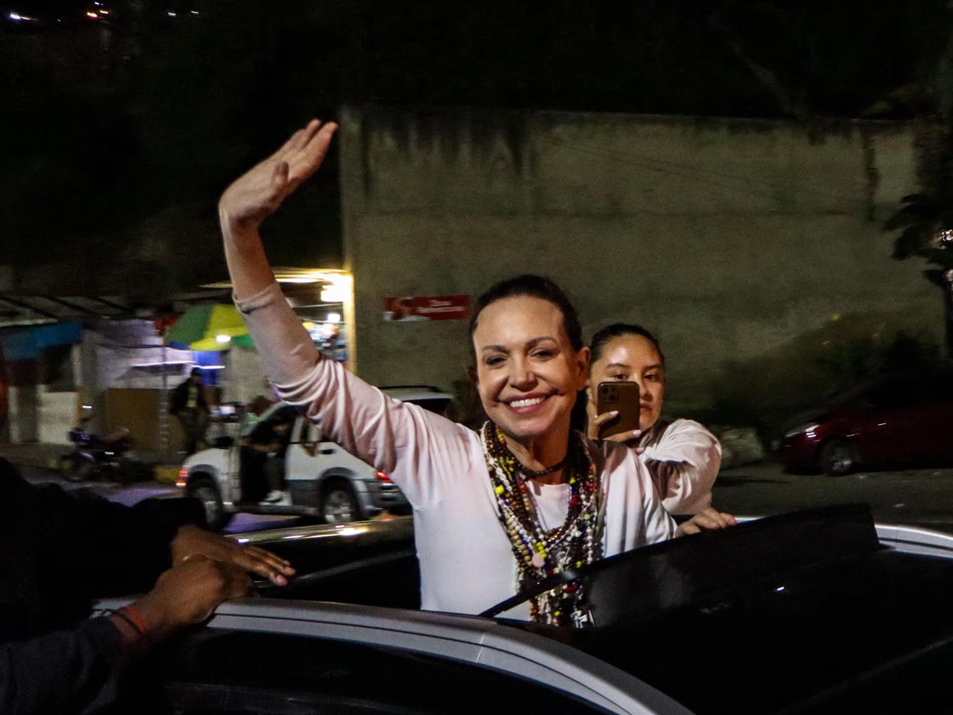 La caravana de la dirigente opositora recorrió seis estados durante once horas en su traslado hacia Caracas