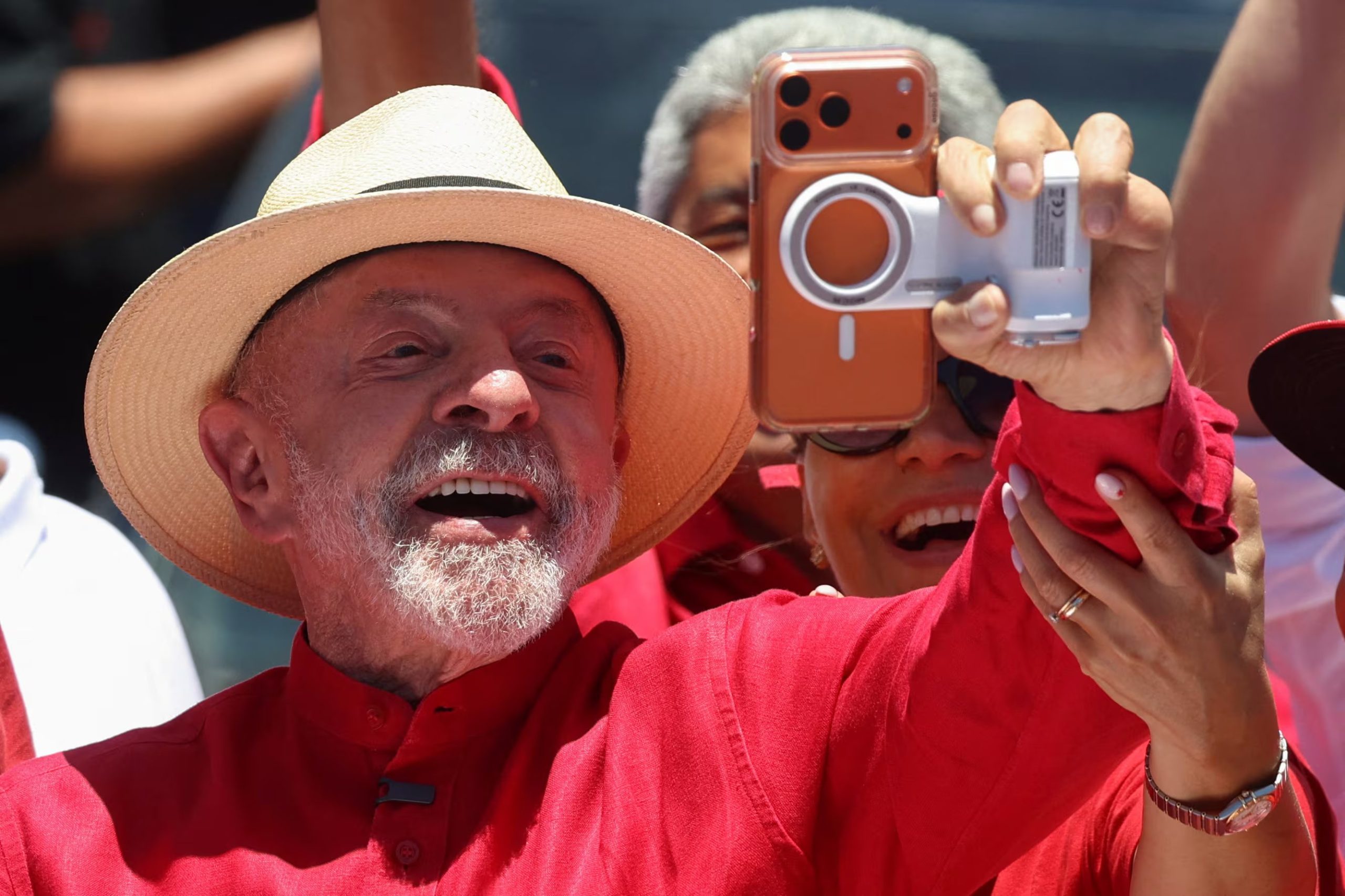La campaña del PT reforzó su estrategia digital después de quedar en segundo lugar en la primera ronda (REUTERS)