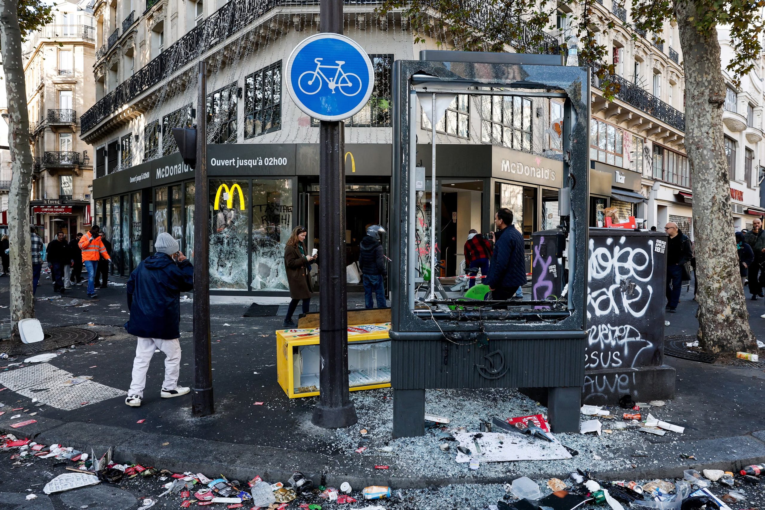 El Ministerio Digital solicitó a plataformas de comercio electrónico la retirada de anuncios con artículos sustraídos en las tiendas. (REUTERS/Benoit Tessier)