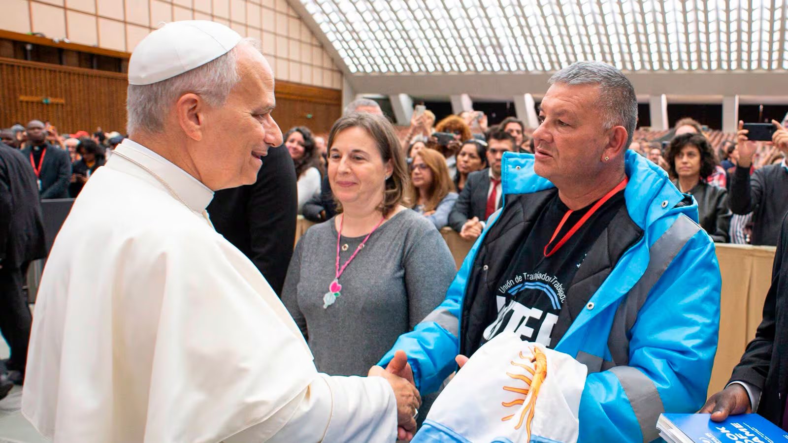 León XIV ya se reunió con una delegación de movimientos populares en el Vaticano 
