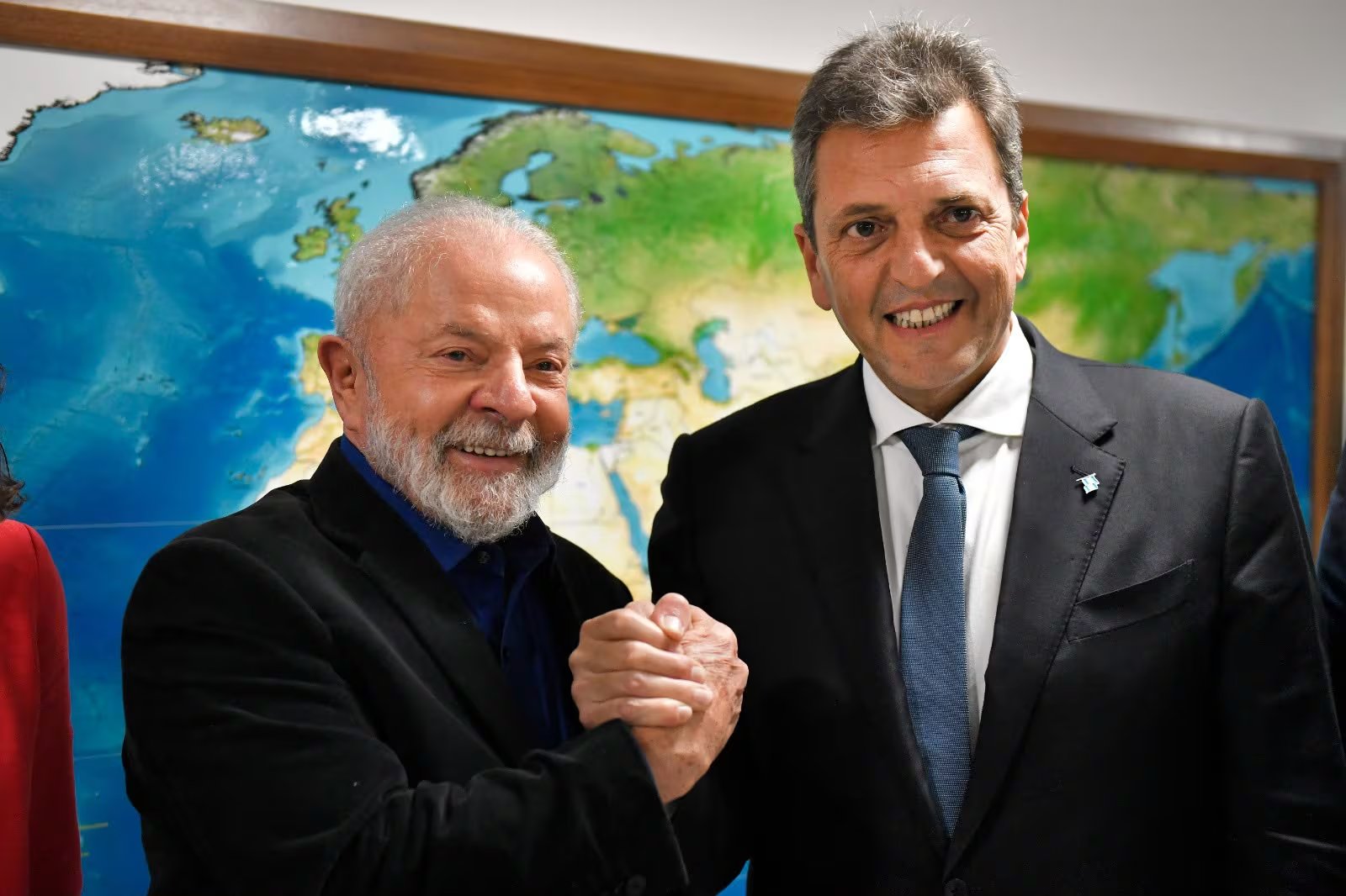 El presidente brasileño resaltó los lazos históricos bilaterales en su mensaje dirigido a Sergio Massa (Frente Renovador)