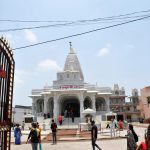 Tragedia en India: camión arrolla a feligreses frente a templo, 15 muertos