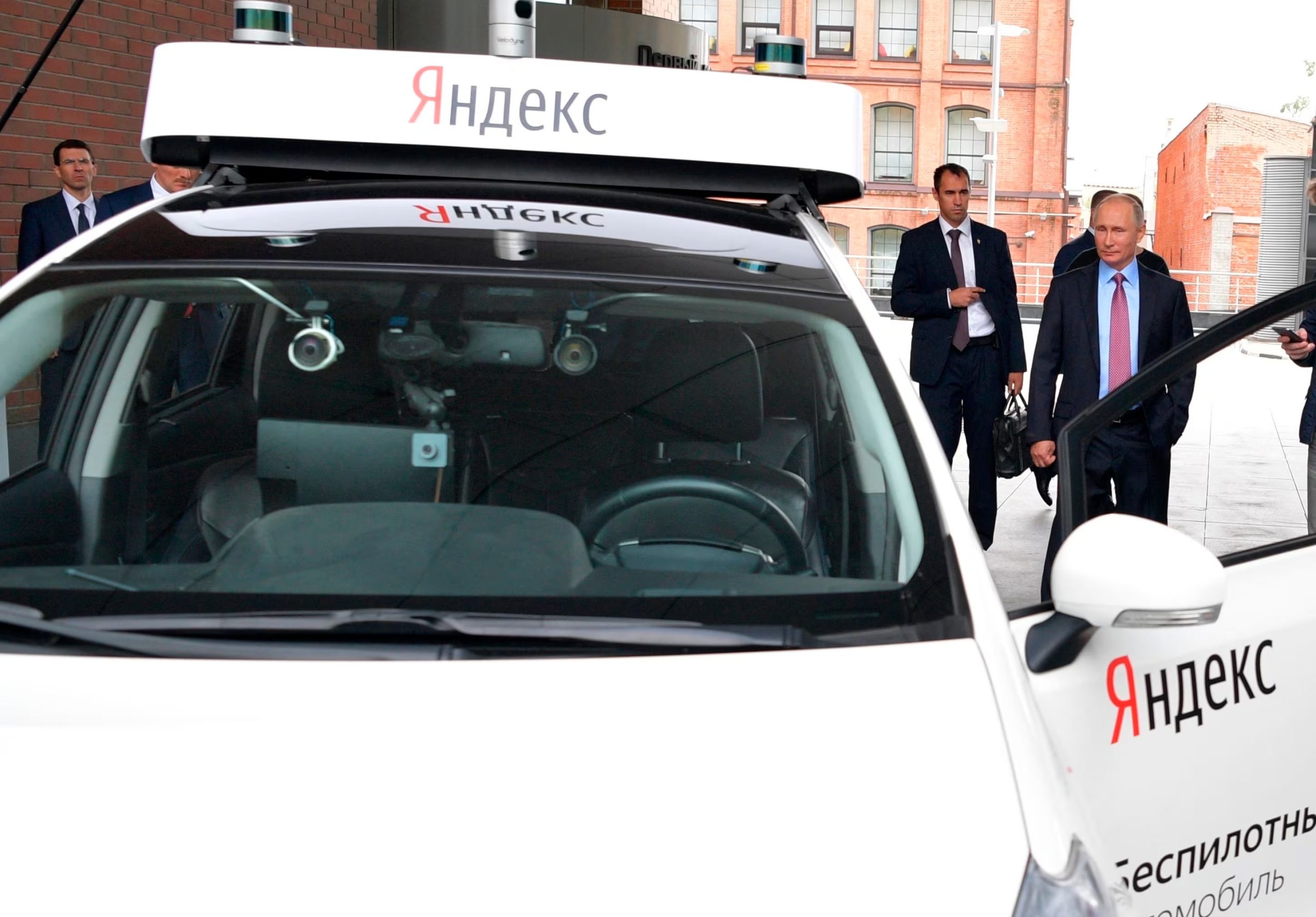 Los centros de datos de Yandex en las regiones de Riazán y Kaluga sufrieron ataques con drones en días anteriores. (AP/ARCHIVO)