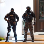 Chats encriptados, 40 toneladas de droga y un entramado empresarial: las pistas con las que la Fiscalía reconstruye la presunta red de narco desmantelada en Samborondón