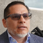 Ministro de Salud visitó hospital de Ambato tras allanamientos en operación ‘Código Blanco’ e instó a denunciar más casos de corrupción