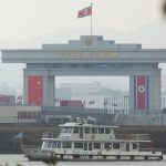 China y Corea del Norte abren puente sobre río Yalu tras 16 años de espera