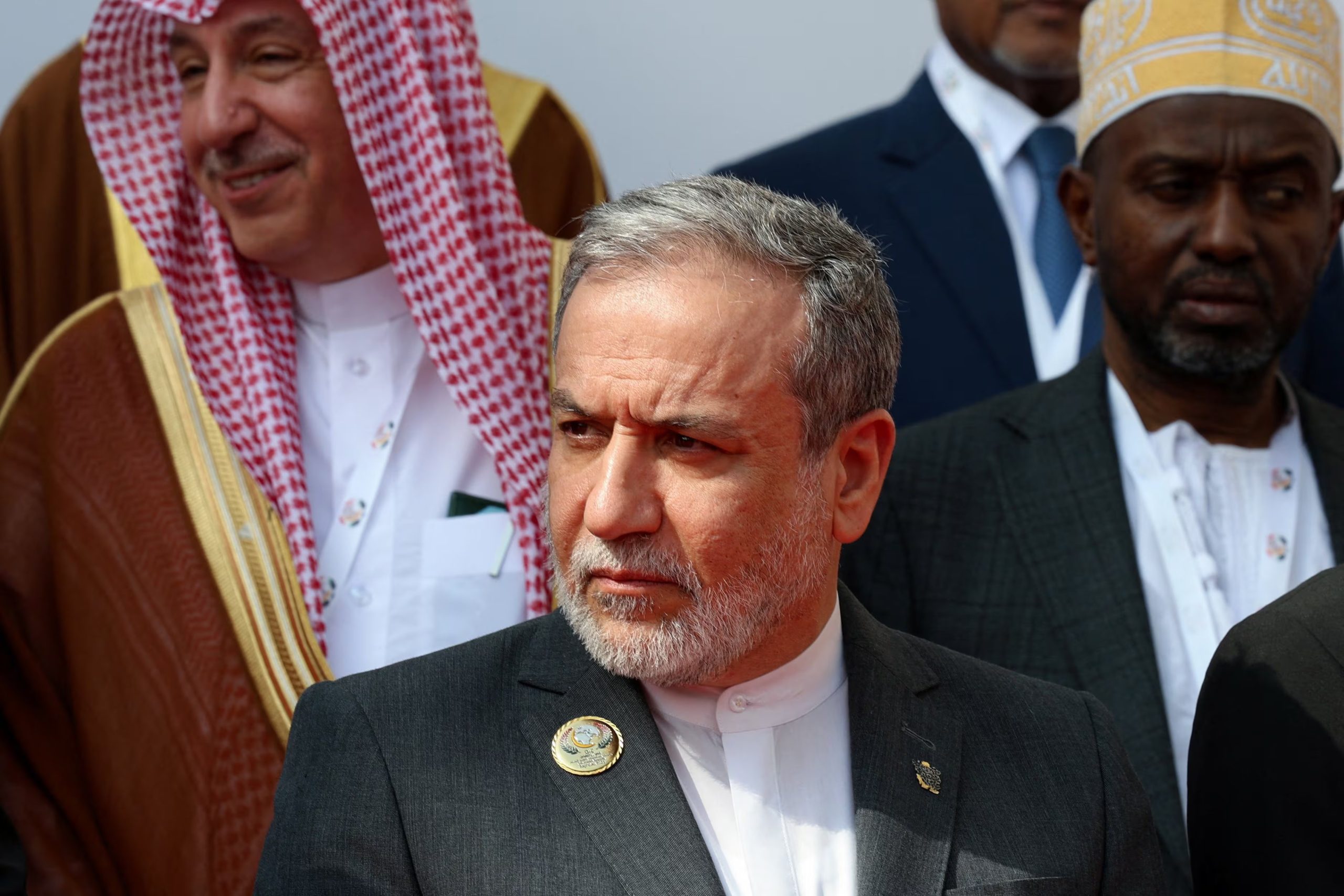 El ministro de Asuntos Exteriores de Irán, Abbas Araghchi, en Bagdad, Irak, el 17 de octubre de 2026 (REUTERS/Ahmed Saad)