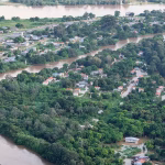 Río Esmeraldas registró repunte en su caudal y se mantiene en alerta naranja