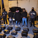Decomiso de más de 300 kilos de marihuana y tres detenidos durante operativo policial en Carchi