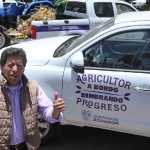 Más maquinaria para el campo: El presidente Noboa entrega camionetas y tractores a productores de la costa ecuatoriana