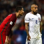 Arturo Vidal defiende a Cristiano Ronaldo: «Es una vergüenza, está entre los cuatro mejores de la historia y que salga así de la selección es muy feo»
