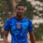 Nilson Angulo y la adaptación de Juan Riquelme: «Me pone muy feliz al ver a un compañero compatriota. Trato de ayudarlo porque sé lo difícil que es»